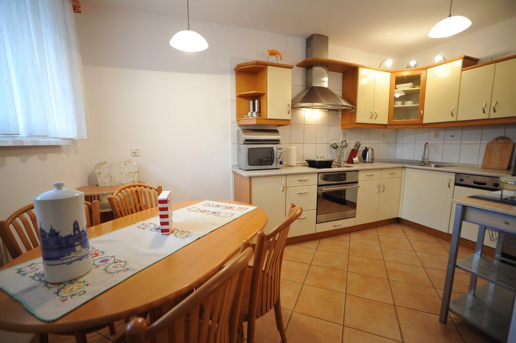 Apartament Tais ヴロツワフ エクステリア 写真