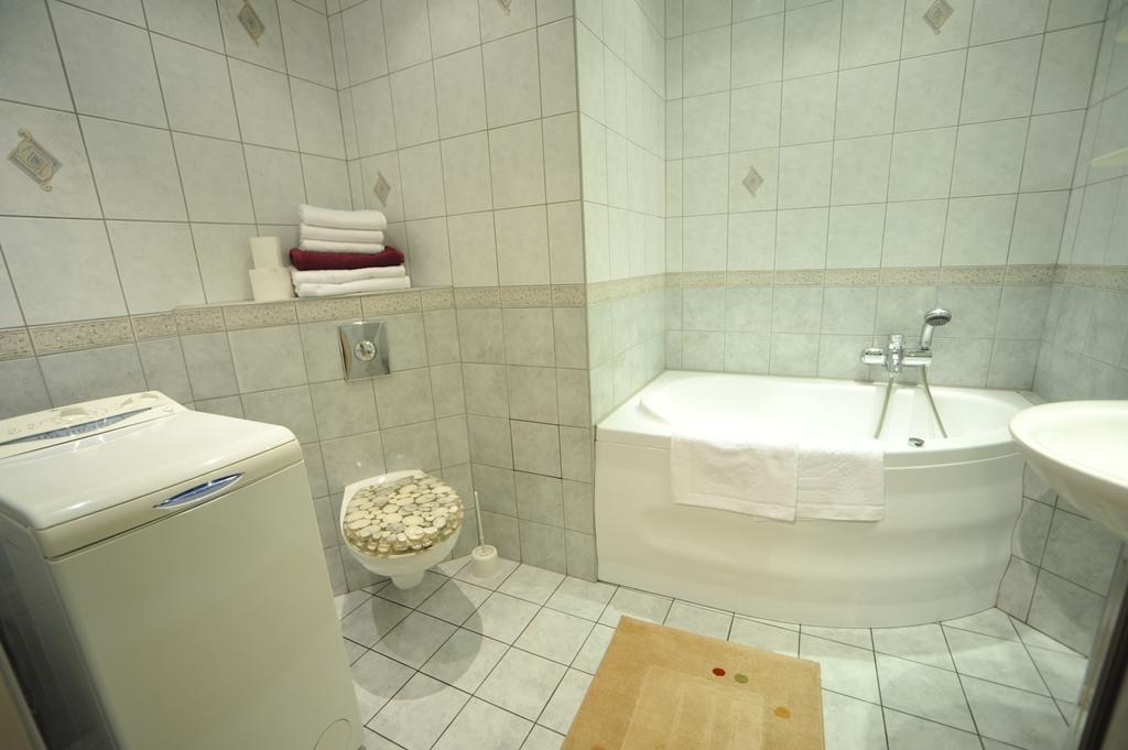 Apartament Tais ヴロツワフ エクステリア 写真