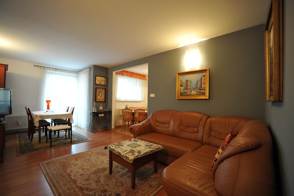 Apartament Tais ヴロツワフ エクステリア 写真